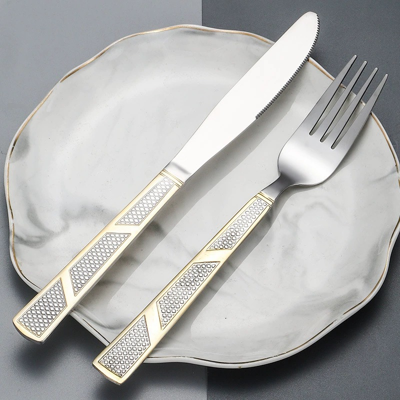 High-End Gold Plated Stainless Steel Western Cutlery Set, Dinner Knives, Spoons and Forks - Image 3