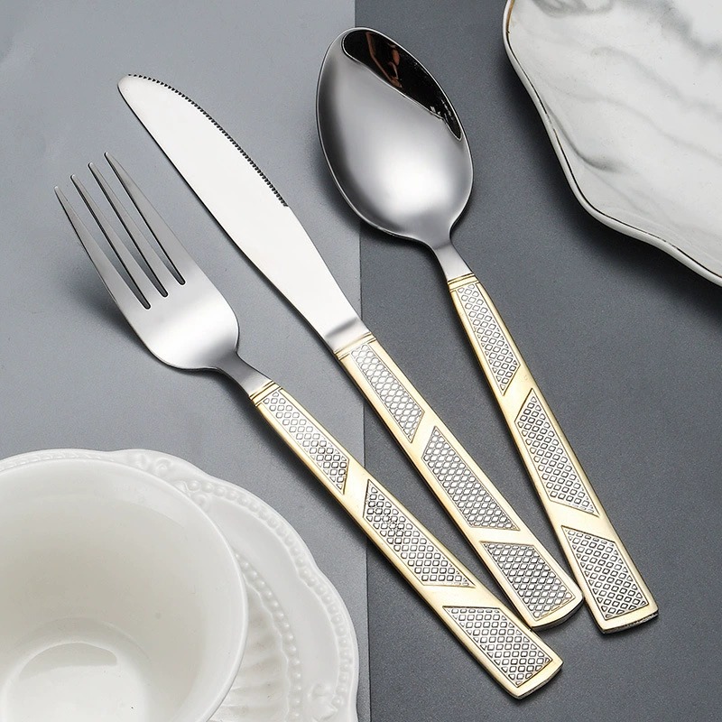 High-End Gold Plated Stainless Steel Western Cutlery Set, Dinner Knives, Spoons and Forks - Image 2